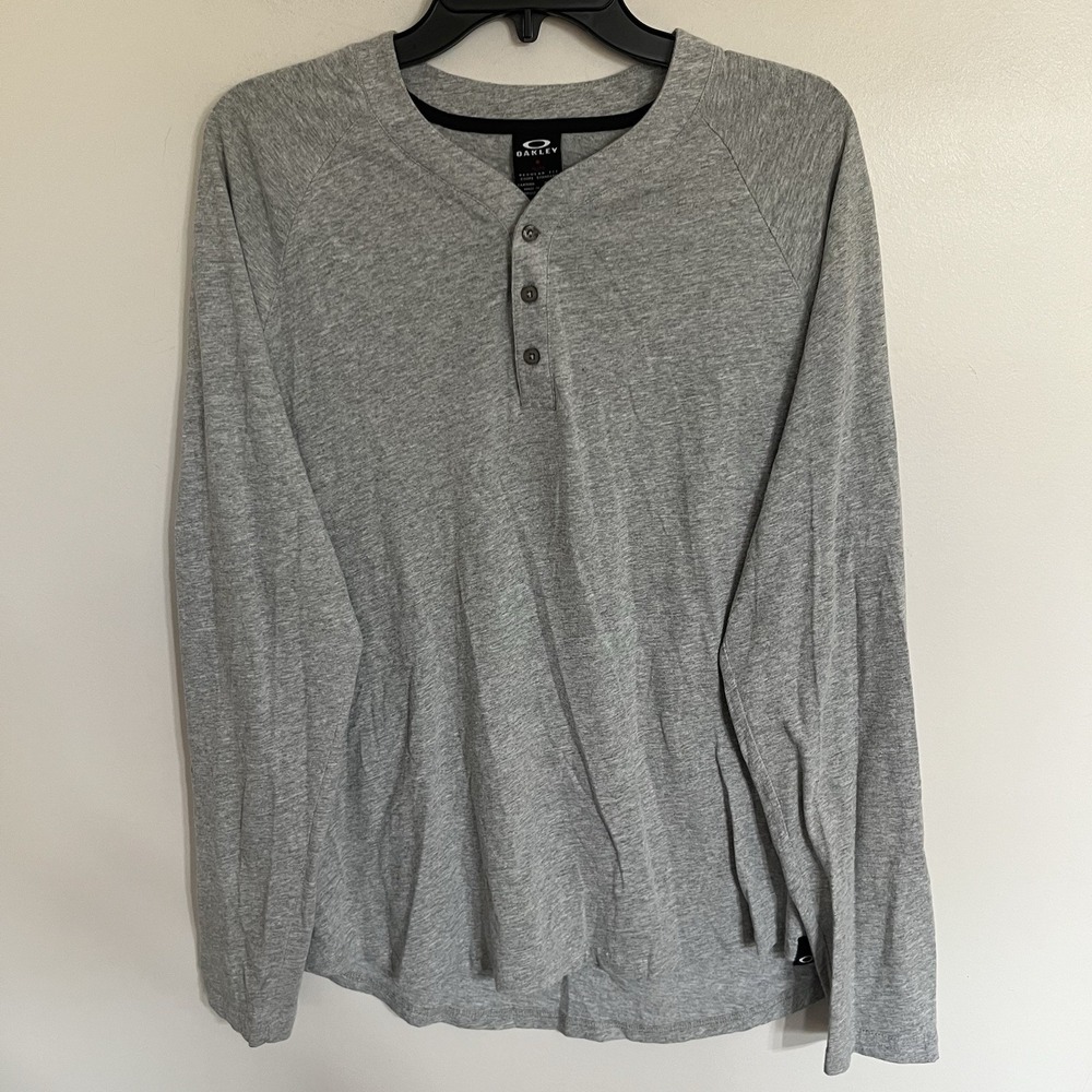 Oakley Men's Long Sleeve Quarter Button Shirt Size XL Gray Casual‎ Relaxation